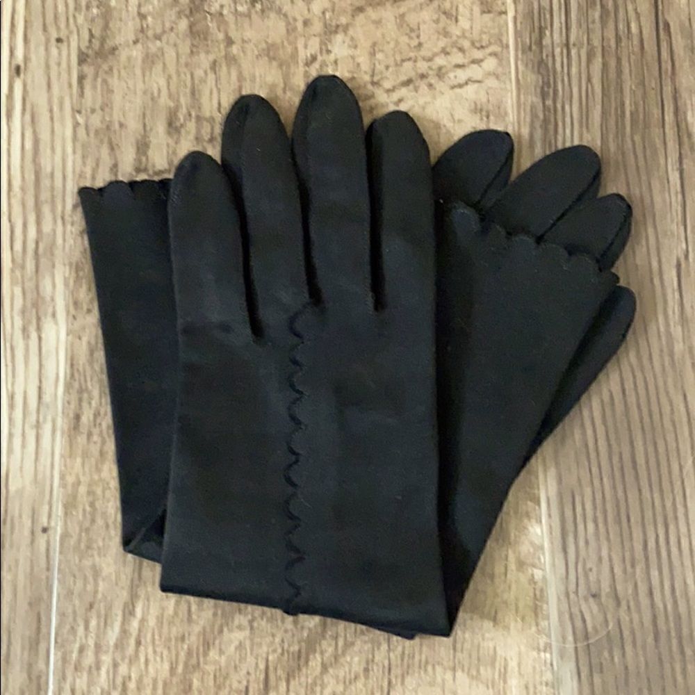 Gloves - Picture 6 of 6